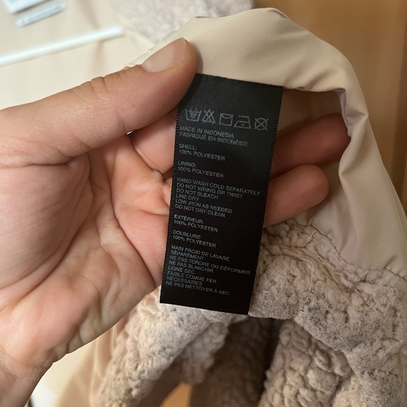 5/$40 - Urban Outfitters Cropped Sweater Jacket - Picture 5 of 8